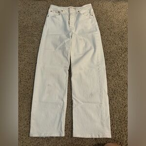 Levi’s Ribcage straight ankle white jeans
